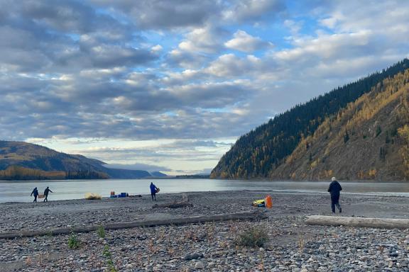 Au Canada en canoë sur la riviere yukon