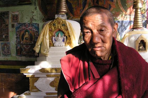Rencontre avec une nonne bouddhiste de la région de Tawang en Arunachal Pradesh