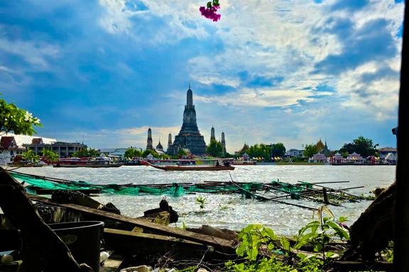 Voyages et temple de bangkok