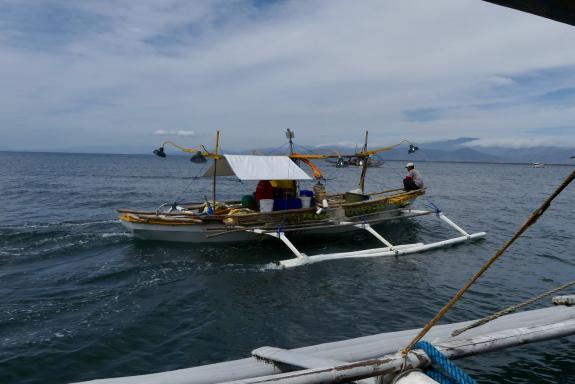 Navigation sur un banca, moyen de transpoprt traditionnel dans l'archipel des Visayasa