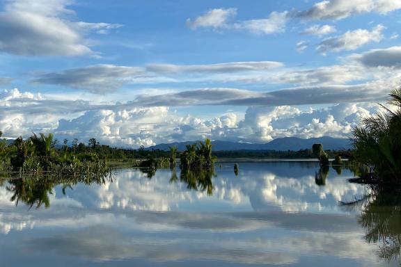 Navigation vers le lac Siliwo au sud de Nabire
